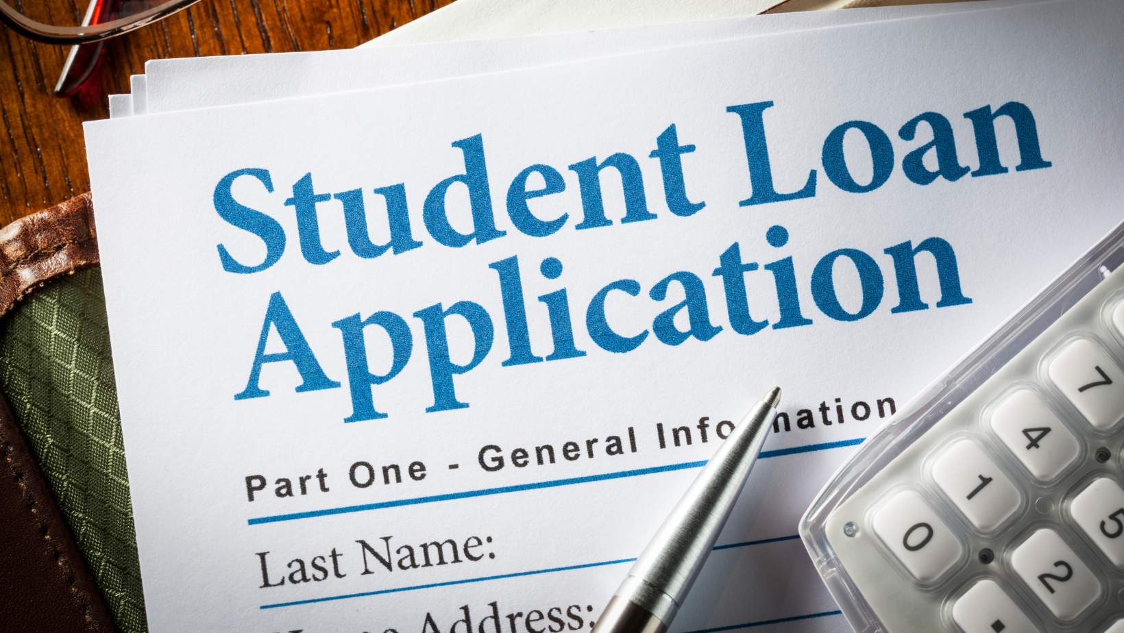 Federal vs Private Student Loans: 10 Key Differences Every Student Should Know